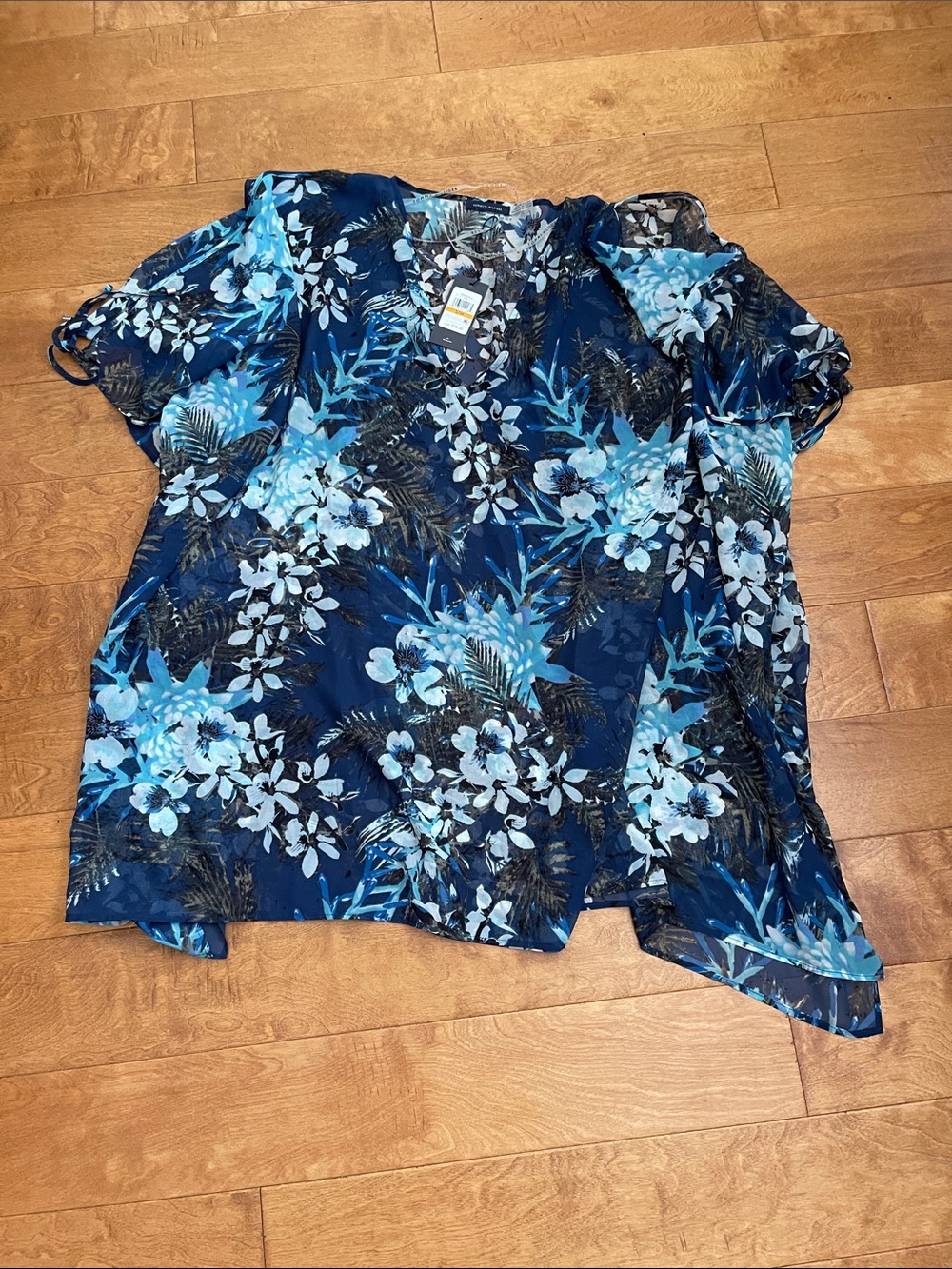 NWT $78 Tommy Hilfiger cover up
